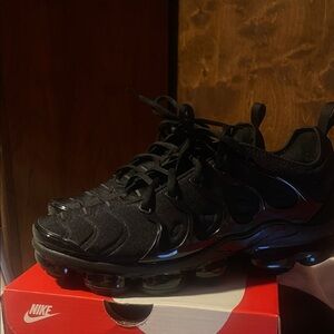 Nike Triple Black VaporMax Plus Shoes